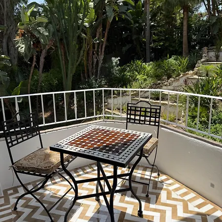 - Puente Area * Marbella
